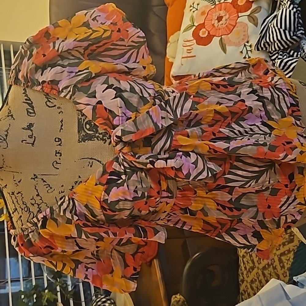 LOFT FLORAL TOP